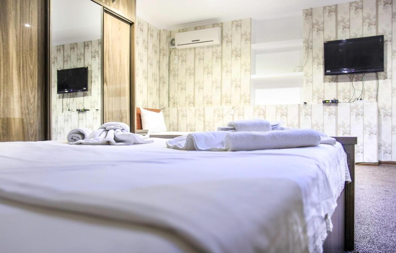 Royal Hotel Тбілісі Екстер'єр фото